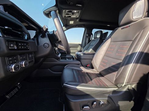 Used 2025 GMC Yukon XL AT4 Ultimate image 23