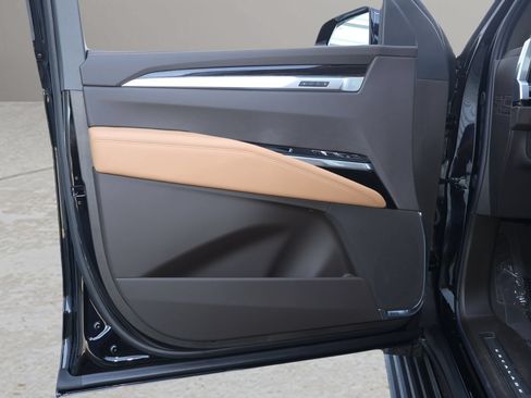 New 2026 Cadillac Escalade ESV Luxury w/ LPO, Floor Liner Package RWD image 9