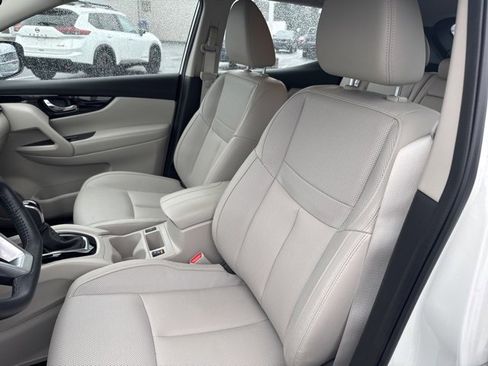 Certified 2022 Nissan Rogue Sport SL image 21