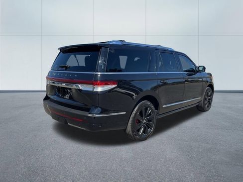 Used 2024 Lincoln Navigator L Reserve image 5