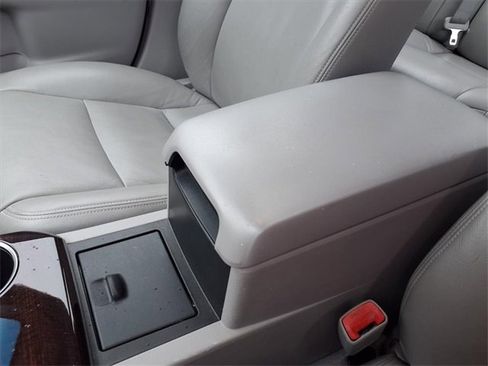 Used 2012 Toyota Camry XLE image 50