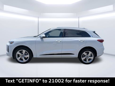 Certified 2025 Audi Q5 Premium Plus w/ Premium Plus AWD/4WD image 7