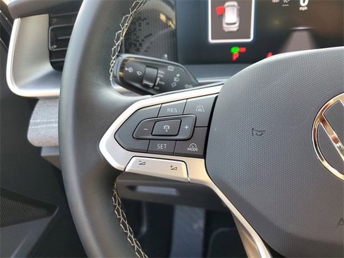 Certified 2025 Volkswagen Tiguan S image 26