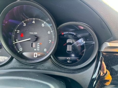 Used 2022 Porsche Macan image 29