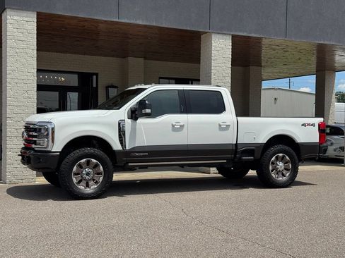 Used 2024 Ford F250 King Ranch AWD/4WD image 5