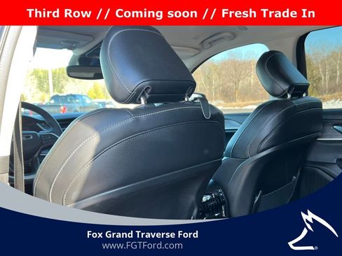 Used 2023 Jeep Grand Cherokee L Limited image 32