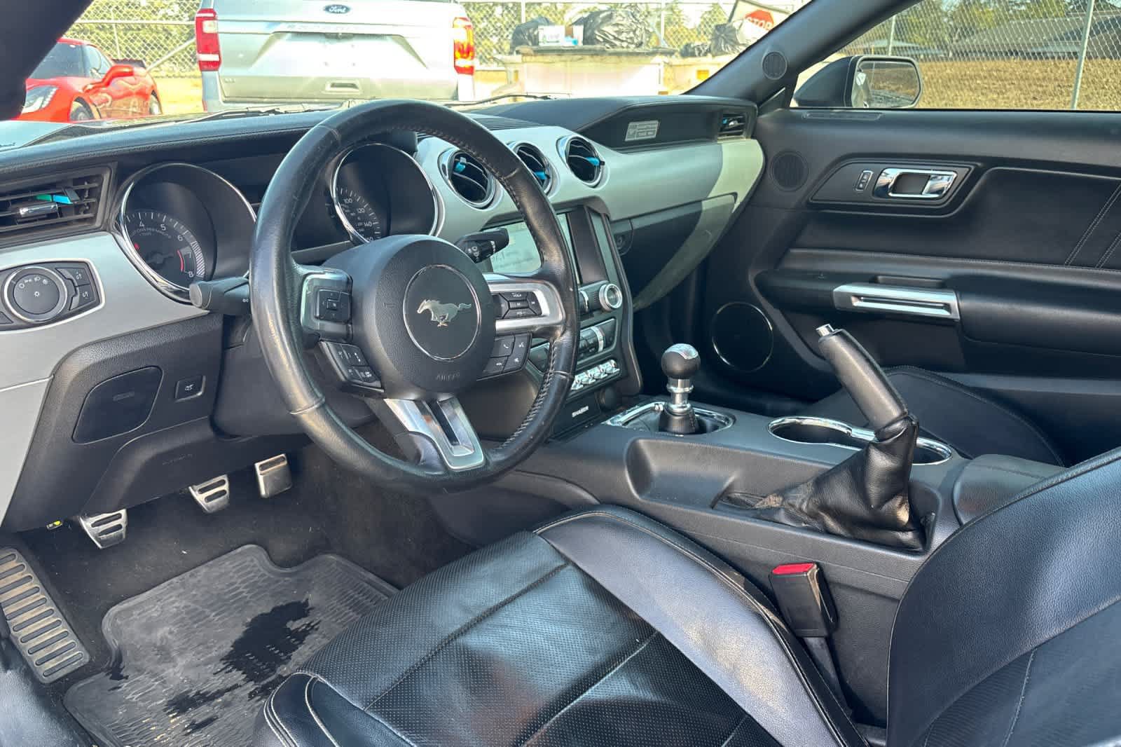 Used 2016 Ford Mustang GT Premium w/ Equipment Group 401A RWD image 13