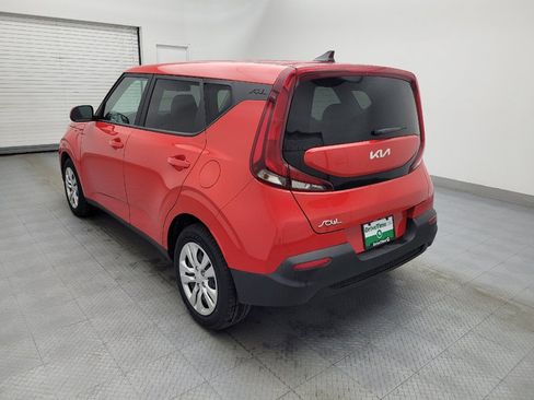 Used 2022 Kia Soul LX image 5