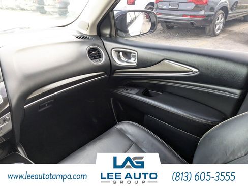 Used 2019 INFINITI QX60 Luxe w/ Essential Package image 19