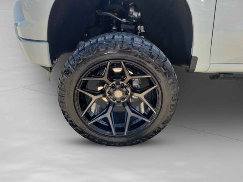 Used 2022 Chevrolet Silverado 1500 RST w/ Convenience Package II AWD/4WD image 32
