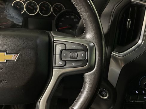 Used 2022 Chevrolet Silverado 1500 LTZ AWD/4WD image 27