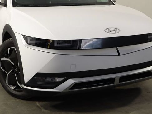 Used 2024 Hyundai Ioniq 5 SEL RWD image 46