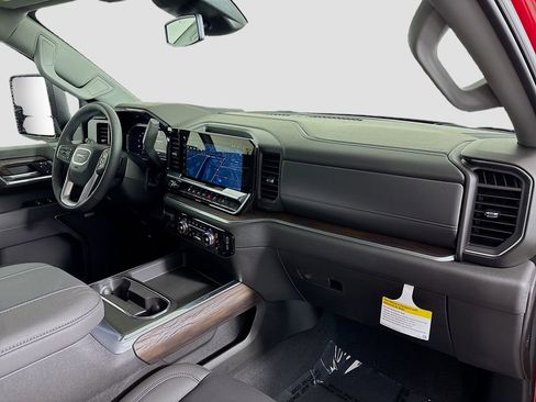 New 2025 GMC Sierra 3500 SLT w/ SLT Convenience Package image 30
