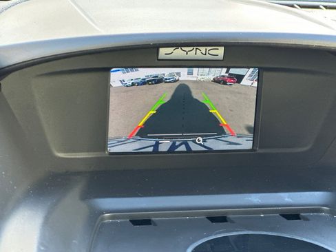 Used 2017 Ford Escape SE image 22