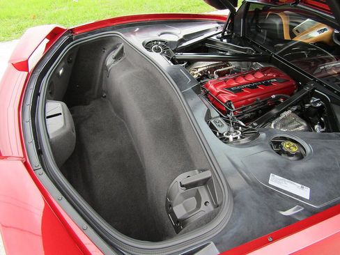 Used 2022 Chevrolet Corvette Stingray Preferred Cpe w/ Z51 Performance Package RWD image 21