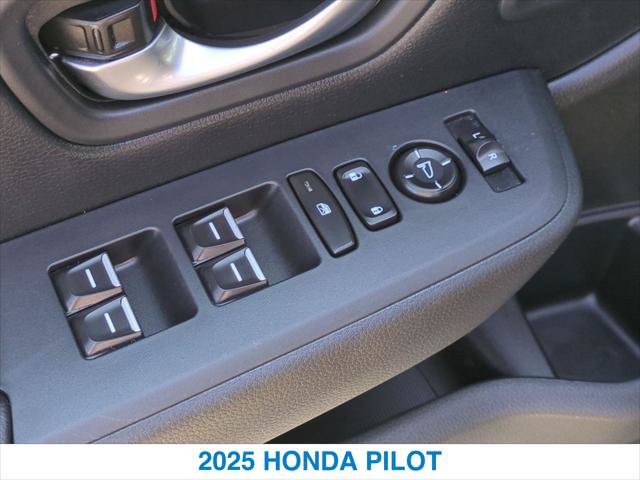 Certified 2025 Honda Pilot EX-L image 13