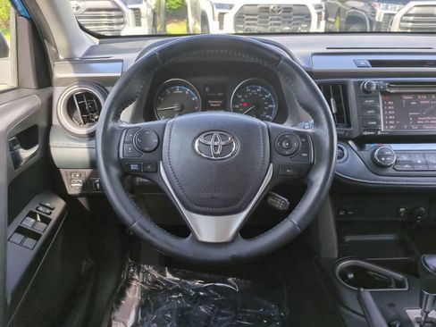 Used 2018 Toyota RAV4 XLE w/ Plus Extra Value Package AWD/4WD image 15