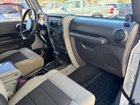 Used 2010 Jeep Wrangler Sport image 21