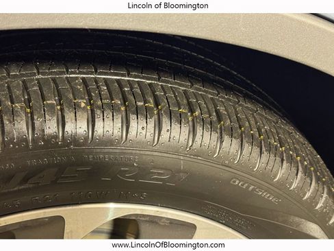 Used 2025 Lincoln Aviator AWD w/ Equipment Group 101A image 12