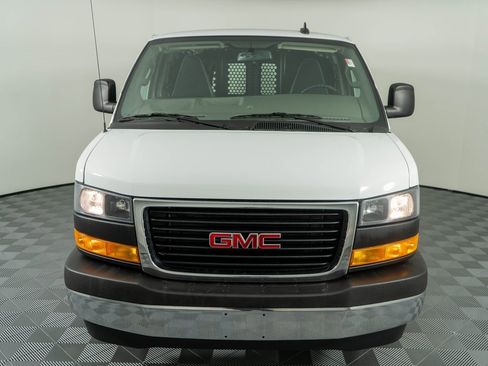 Used 2024 GMC Savana 2500 w/ Driver Convenience Package image 2