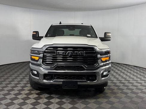 Used 2025 RAM 2500 Big Horn AWD/4WD image 4