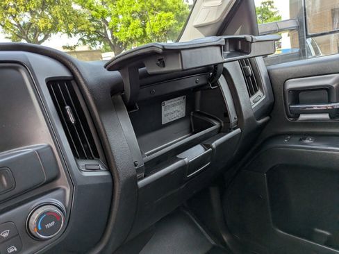 Used 2019 Chevrolet Silverado 2500 W/T w/ WT Convenience Package image 16