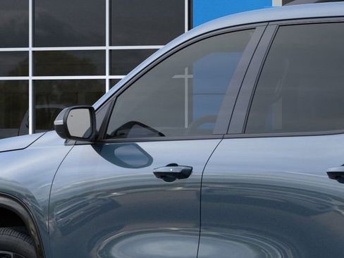 New 2026 Chevrolet Traverse RS image 12