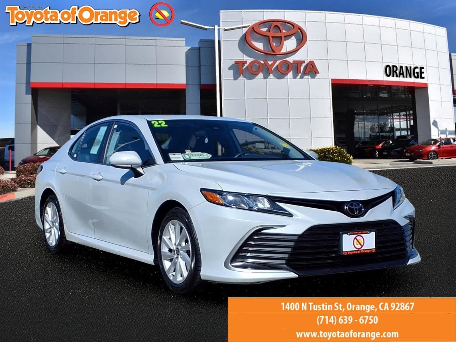 Used 2022 Toyota Camry LE FWD image 1