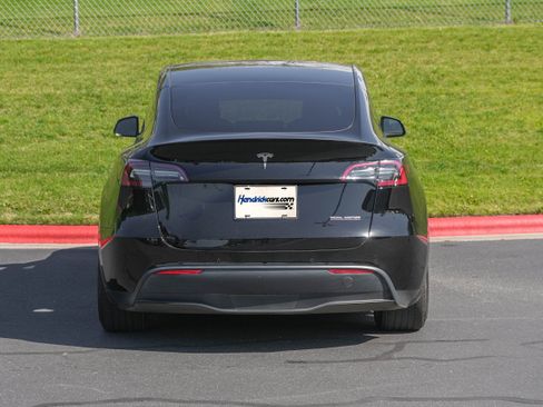 Used 2022 Tesla Model Y Performance AWD/4WD image 7