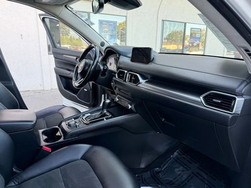 Used 2020 MAZDA CX-5 Touring FWD image 18