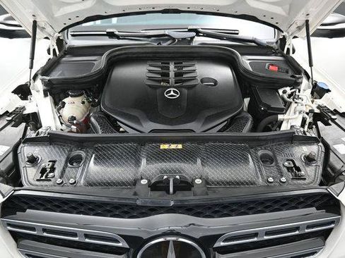 Used 2021 Mercedes-Benz GLS 580 4MATIC image 45