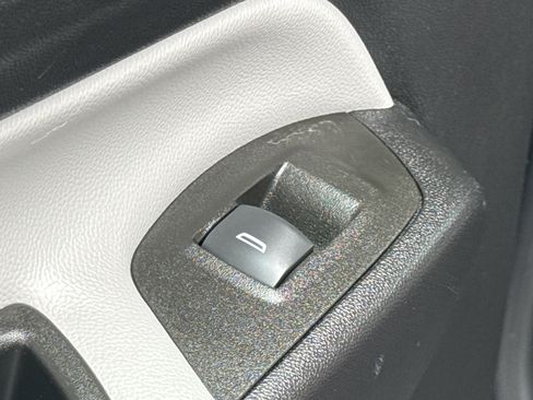 Certified 2024 Chevrolet Equinox LS w/ Driver Confidence II Package AWD/4WD image 30