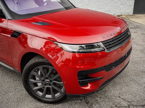 Used 2023 Land Rover Range Rover Sport SE AWD/4WD image 7