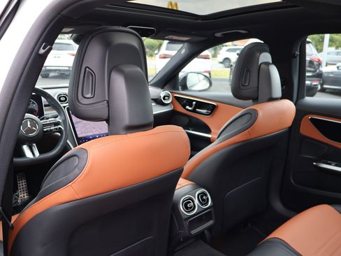 Used 2023 Mercedes-Benz C 300 Sedan image 19