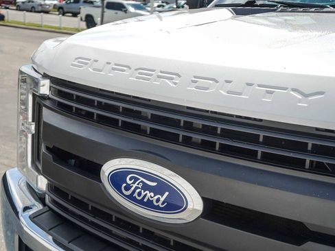 Used 2019 Ford F350 XL w/ Power Equipment Group RWD image 9