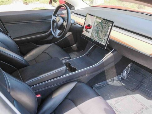 Used 2018 Tesla Model 3 Mid Range image 20