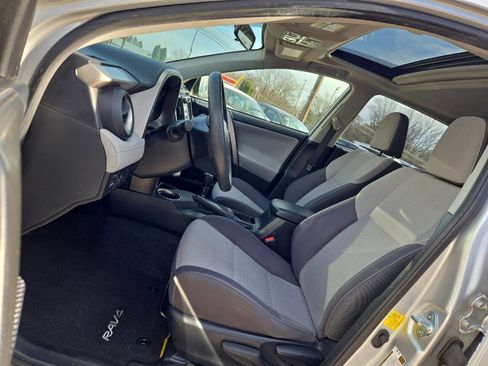 Used 2015 Toyota RAV4 XLE image 14