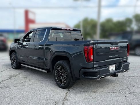 Used 2022 GMC Sierra 1500 Denali w/ Denali Reserve Package AWD/4WD image 4