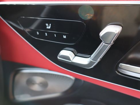 Used 2024 Mercedes-Benz CLE 300 4MATIC Coupe image 13