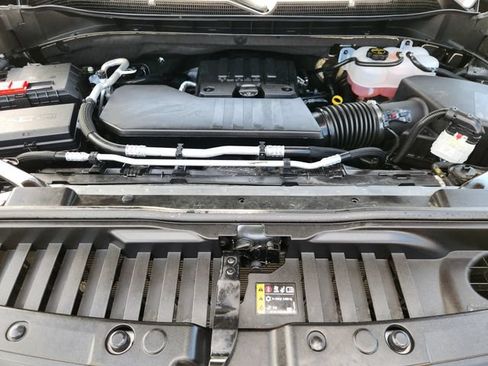 Used 2026 Chevrolet Silverado 1500 Custom Trail Boss w/ Turbomax Blackout Package AWD/4WD image 31