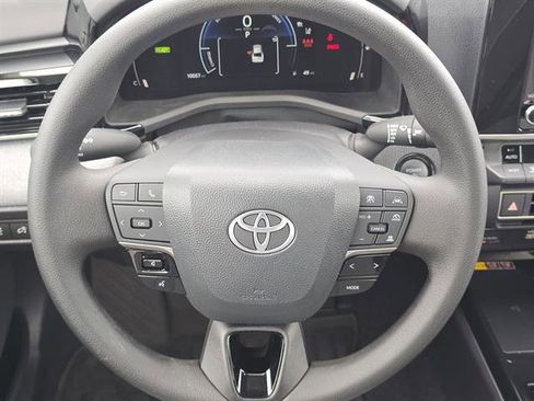 Certified 2025 Toyota Camry LE image 15