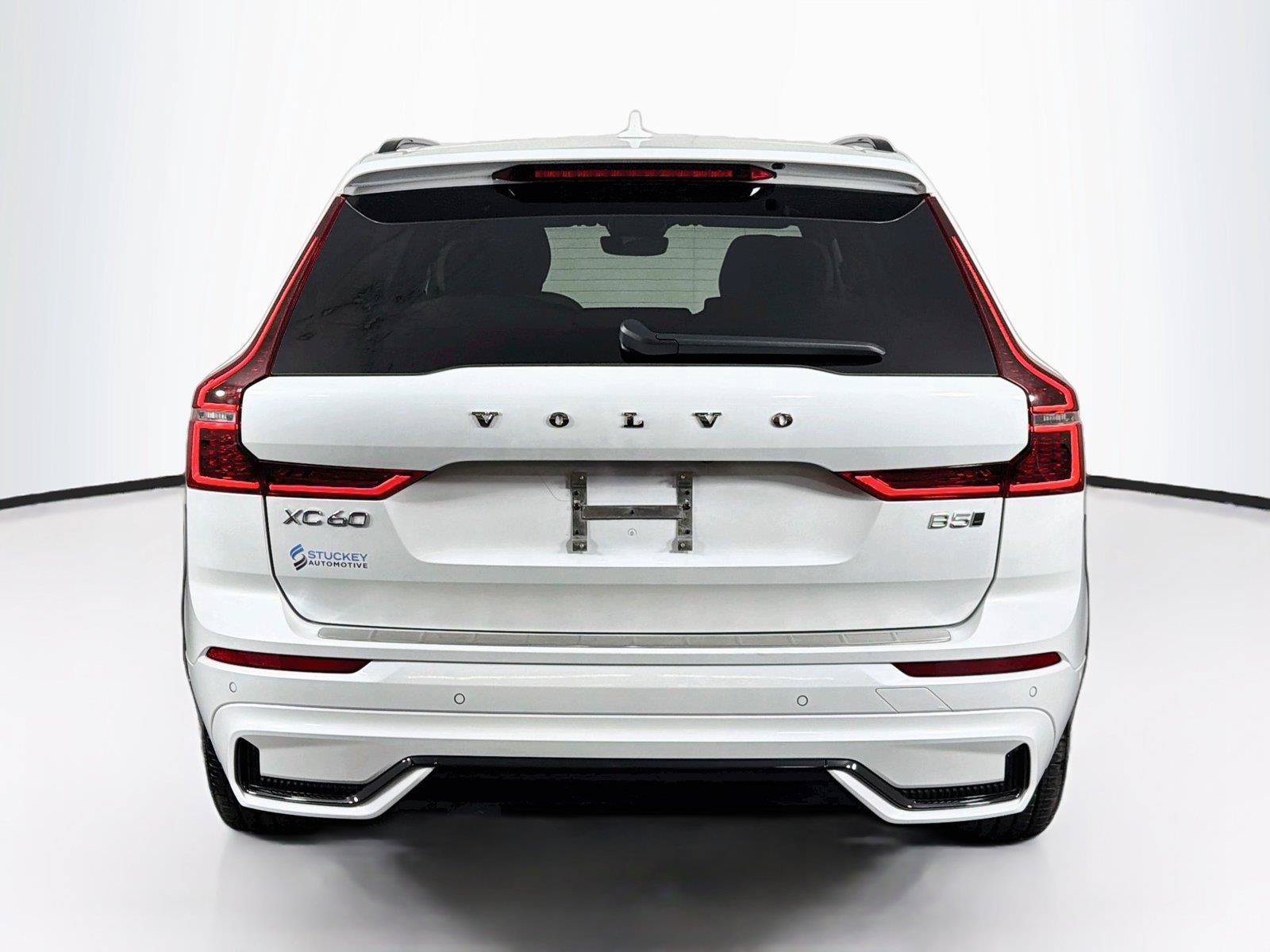 Used 2026 Volvo XC60 B5 Plus AWD/4WD image 10
