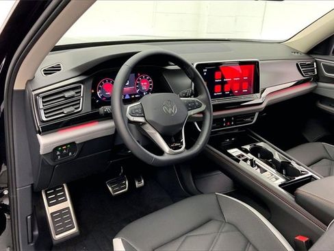 Certified 2025 Volkswagen Atlas Peak Edition SE image 14