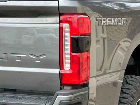 New 2025 Ford F250 Lariat w/ Lariat Ultimate Package image 34