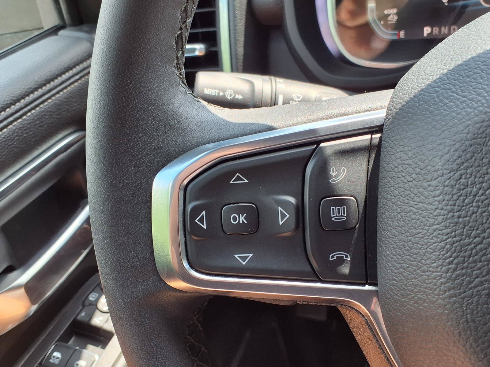 Used 2026 RAM 2500 Laramie AWD/4WD image 13