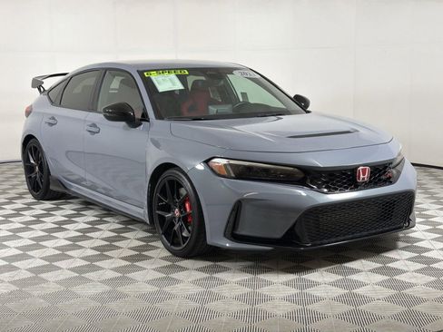 Used 2023 Honda Civic Type R image 7