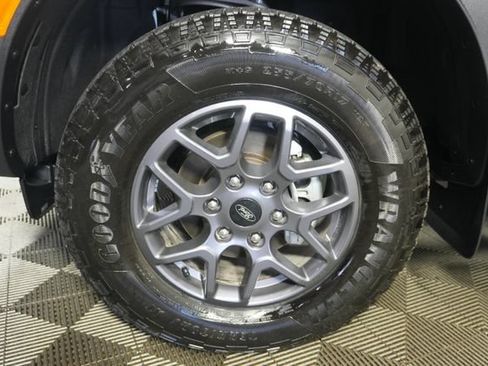 Used 2025 Ford Ranger XLT AWD/4WD image 9