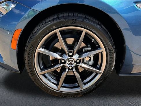Used 2019 MAZDA MX-5 Miata RF Grand Touring RWD image 11