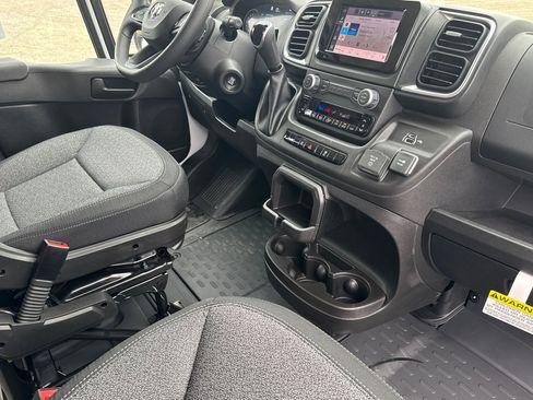 New 2026 RAM ProMaster 1500 w/ Quick Order Package 22G SLT image 14