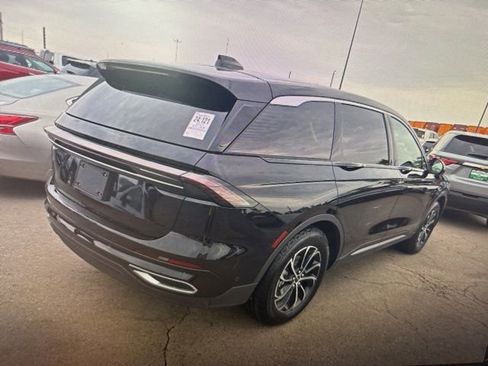 Used 2024 Lincoln Nautilus Premier w/ Equipment Group 102A AWD/4WD image 15